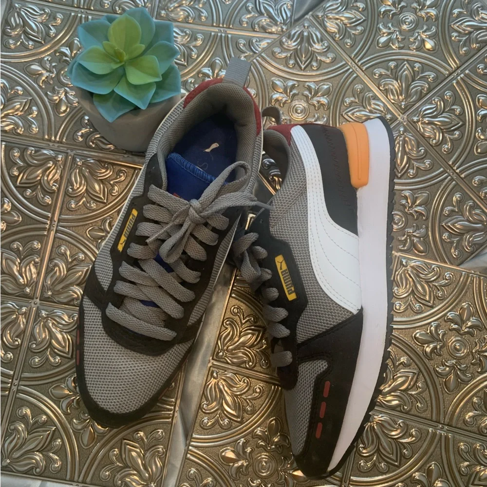🌹Men's PUMMA R78 Men’s size 7.5  373117-60  Steel Grey Black Comfortable•